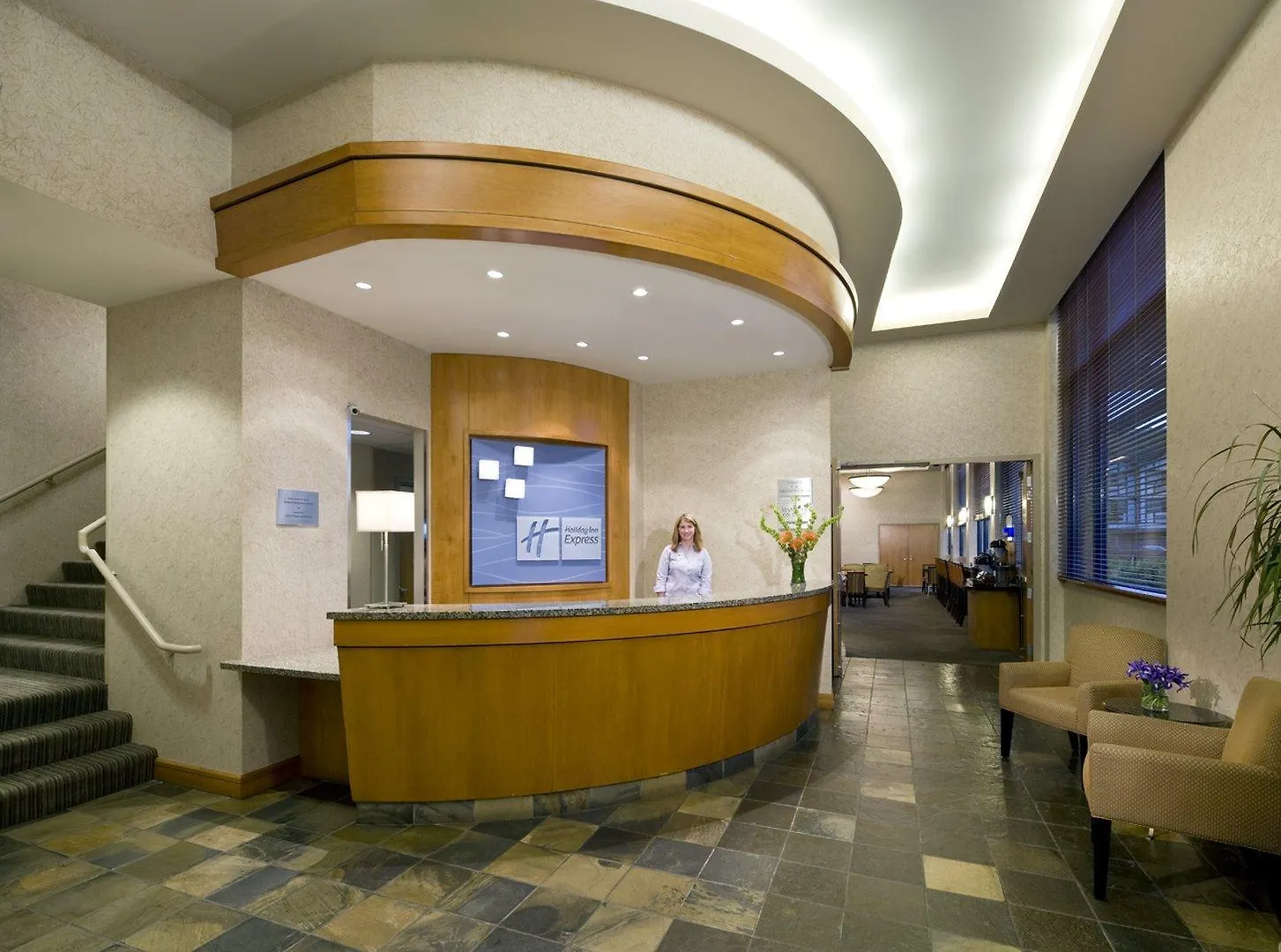 Holiday Inn Express Vancouver Airport-Richmond By Ihg Hotel