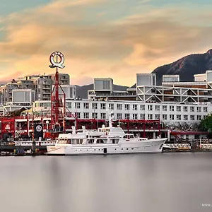 https://lonsdale-quay.vancouver-hotels-bc.net